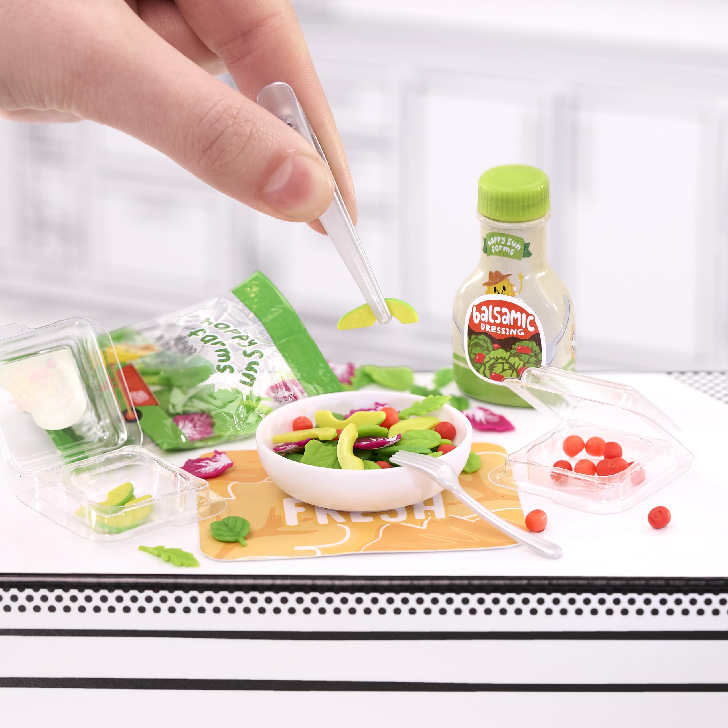 Make It Mini Food Diner Series 3 Mini Collectibles - MGA's Miniverse, Blind Packaging, DIY, Resin Play, Replica Food, NOT Edible, Collectors, 8+ - Image 3